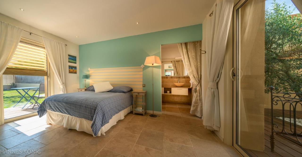 Les Trois Oliviers Bed and Breakfast Forcalquier Buitenkant foto